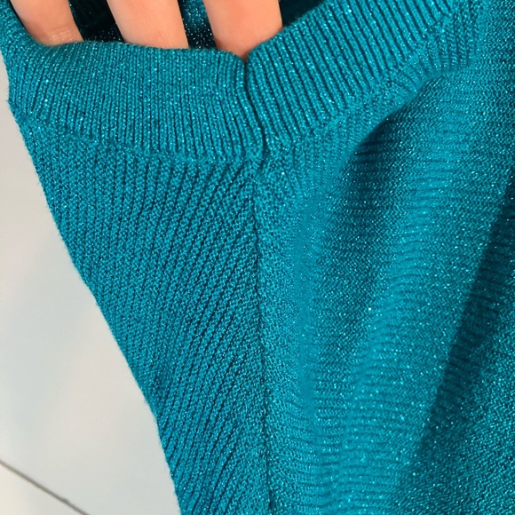 Express ladies xs short sleeve tasseled turquoise sweater top. - Picture 4 of 16